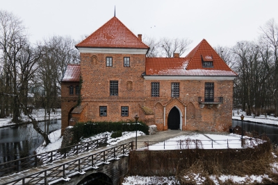 Zamek w Oporowie to gotycka perełka Łódzkiego